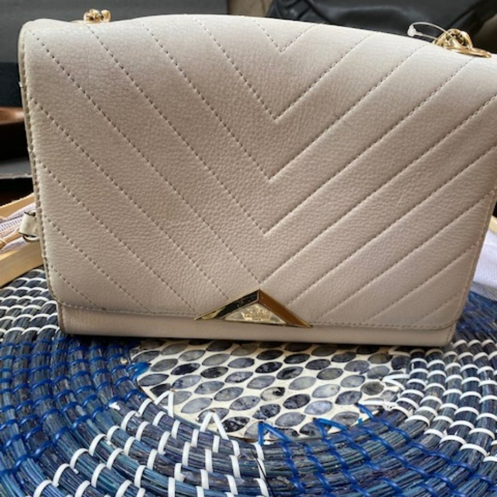 Karl Lagerfeld  CLASSIC   caviar pebbled  white leather VINTAGE